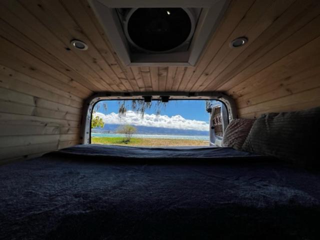 Campcar Maui Jeeps Suvs Hybrid Camper Van Rentals With Equipment And Travel Advice Кахулуї Екстер'єр фото